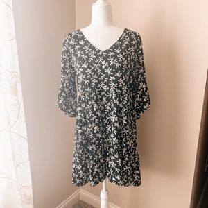 Black and White Universal Threads Dress